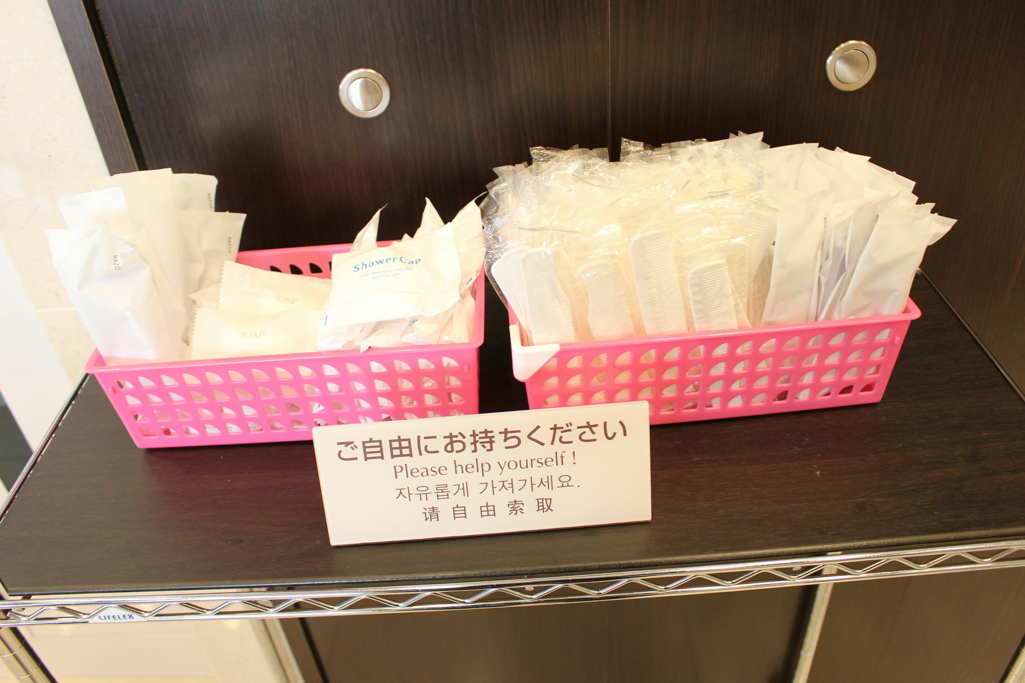 东横大阪塔尼翁考萨丁酒店 3*